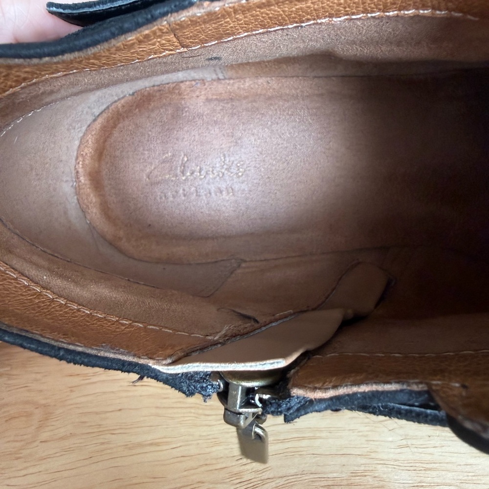 Clarks Spye Belle Black Leather Ankle Booties - Women’s Size 11 - Picture 8 of 9
